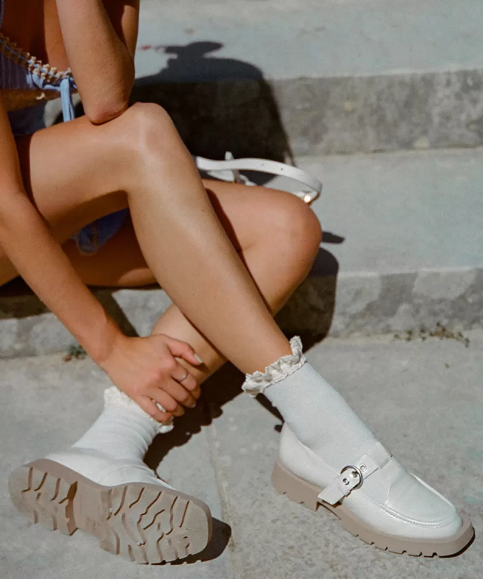 DOLCE VITA Ebbie Flats Ivory Patent Leather
