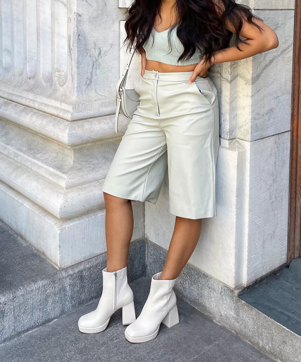 DOLCE VITA Ulyses Boots Ivory Leather